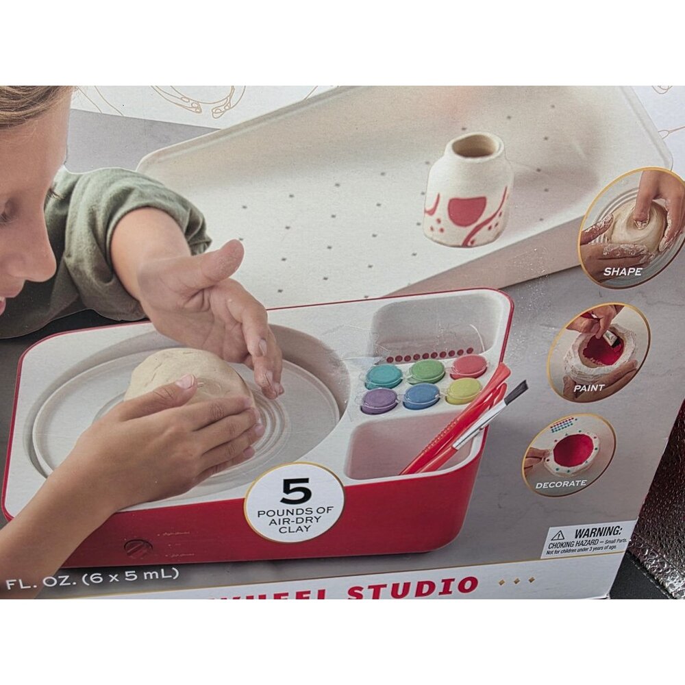 FAO Schwarz Pottery Wheel Studio 21-Piece All-In-One Sculpting Workstation 6+ - Picture 2 of 5